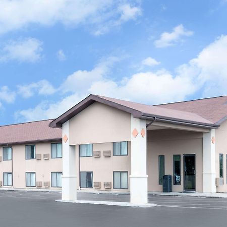 Super 8 By Wyndham Huron Ngoại thất bức ảnh